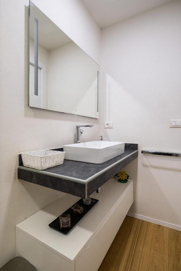 Mazzini Elegant Apartment By Wonderful Italy 볼로냐 외부 사진